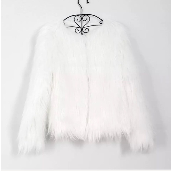 💋STUNNING💋FLUFFY WHITE FAUX FUR SHAGGY COAT - Picture 8 of 9